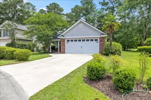 85 Oak Ridge Cir, Richmond Hill, GA 31324 - Photo 2