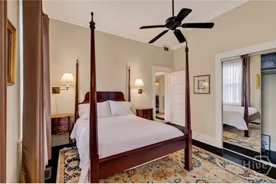 107 E 35th Street, Savannah, GA 31401 - Photo 16