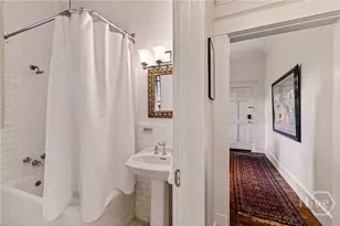 107 E 35th St, Savannah, GA 31401 - Photo 18