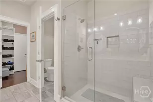 437 Port St, Savannah, GA 31401 - Photo 32