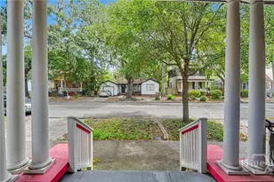 613 E 37th St, Savannah, GA 31401 - Photo 8