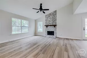 1 E White Hawthorne Dr, Savannah, GA 31419 - Photo 8