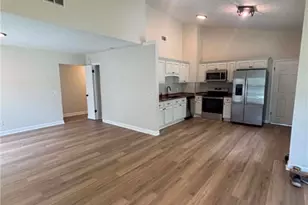 1 E White Hawthorne Dr, Savannah, GA 31419 - Photo 4