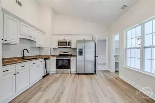 1 E White Hawthorne Dr, Savannah, GA 31419 - Photo 12