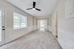 1 E White Hawthorne Dr, Savannah, GA 31419 - Photo 16