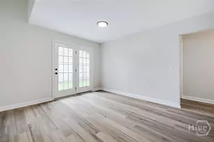 1 E White Hawthorne Dr, Savannah, GA 31419 - Photo 10