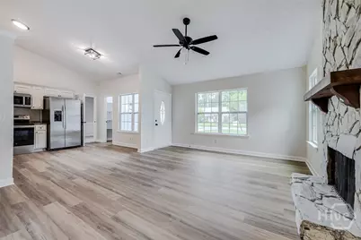 1 E White Hawthorne Drive, Savannah, GA 31419 - Photo 8
