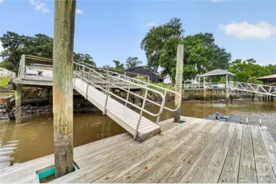 535 E 1st Street, Midway, GA 31320 - Photo 30