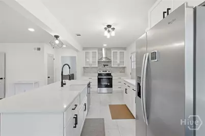 117 E 63rd Street, Savannah, GA 31405 - Photo 14