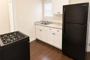 1320 E 54th St, Savannah, GA 31405 - Photo 4