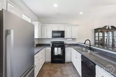 825 Terrell Drive, Hinesville, GA 31313 - Photo 6