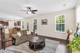 906 Castleoak Dr, Richmond Hill, GA 31324 - Photo 12