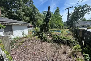1301 E 70th St, Savannah, GA 31404 - Photo 4