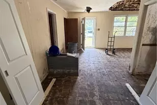 25 Catherine Cir, Savannah, GA 31406 - Photo 4