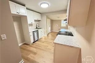 2224 Greenwood St, Savannah, GA 31404 - Photo 8