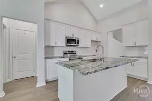 722 Highland Cir, Richmond Hill, GA 31324 - Photo 8