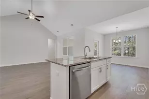 722 Highland Cir, Richmond Hill, GA 31324 - Photo 10