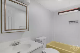 808 Meadow Lake Dr, Hinesville, GA 31313 - Photo 16