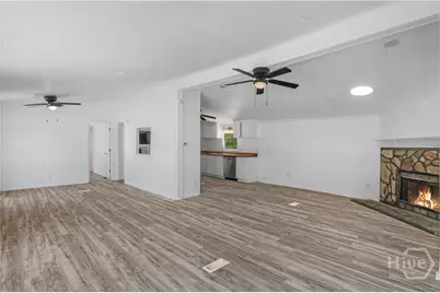 808 Meadow Lake Drive, Hinesville, GA 31313 - Photo 2
