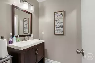 105 Westminister Dr, Savannah, GA 31419 - Photo 8