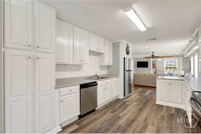1406 Jones Avenue, Tybee Island, GA 31328 - Photo 14