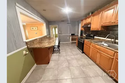 2206 N Fernwood Drive, Savannah, GA 31404 - Photo 4