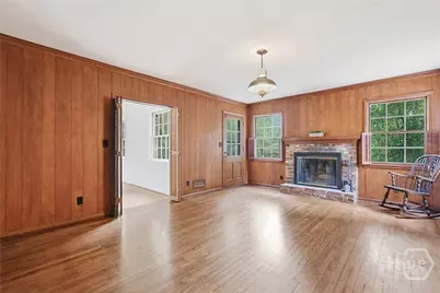 5729 Colonial Drive, Savannah, GA 31406 - Photo 10