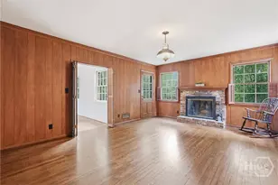 5729 Colonial Dr, Savannah, GA 31406 - Photo 10