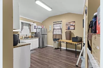 52 S Parkwood Drive, Savannah, GA 31404 - Photo 10