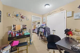 52 S Parkwood Dr, Savannah, GA 31404 - Photo 16