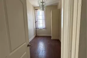 41 Whitaker St, Savannah, GA 31401 - Photo 10
