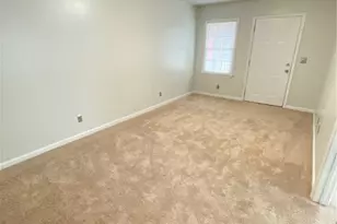 614 E Duffy St, Savannah, GA 31401 - Photo 2