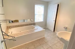 614 E Duffy St, Savannah, GA 31401 - Photo 6
