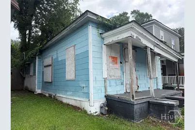 1010 E 38th Street, Savannah, GA 31401 - Photo 2