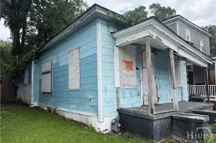 1010 E 38th St, Savannah, GA 31401 - Photo 2