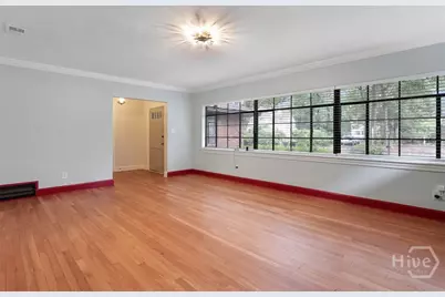 404 Gordonston Avenue, Savannah, GA 31404 - Photo 6