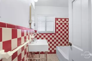 404 Gordonston Ave, Savannah, GA 31404 - Photo 18