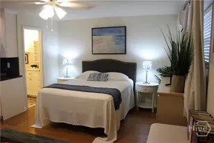 9 E 32nd St, Savannah, GA 31401 - Photo 2