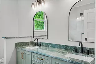 111 E 49th St, Savannah, GA 31405 - Photo 46