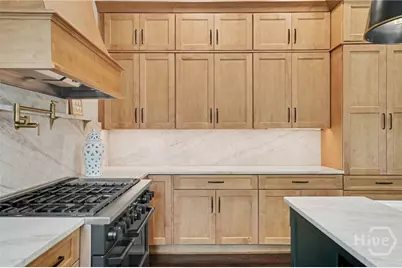 111 E 49th Street, Savannah, GA 31405 - Photo 10