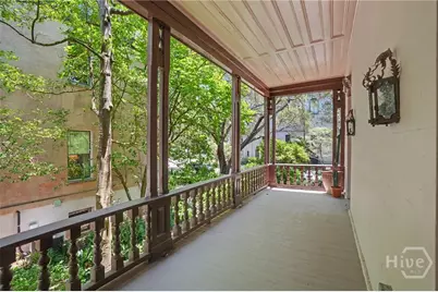 110 W Gaston Street, Savannah, GA 31401 - Photo 12