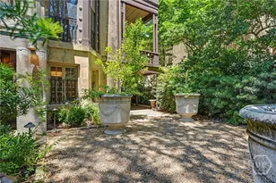 110 W Gaston St, Savannah, GA 31401 - Photo 2
