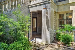 110 W Gaston St, Savannah, GA 31401 - Photo 4