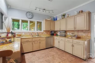 7 Noble Jones Ln, Savannah, GA 31411 - Photo 8