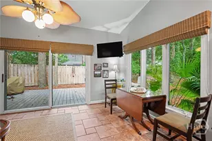7 Noble Jones Ln, Savannah, GA 31411 - Photo 10