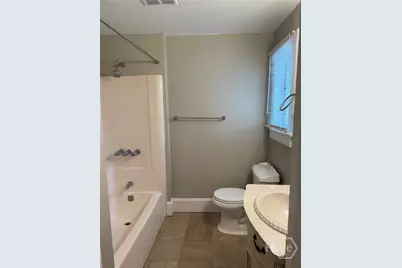 228 E Henry Street #A, Savannah, GA 31401 - Photo 6
