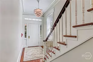 31 E Jones St, Savannah, GA 31401 - Photo 2