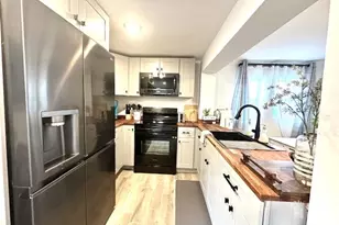 528 E 37th St, Savannah, GA 31401 - Photo 4