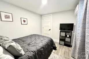 528 E 37th St, Savannah, GA 31401 - Photo 8