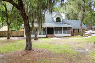 121 Oak Creek Ct, Richmond Hill, GA 31324 - Photo 2